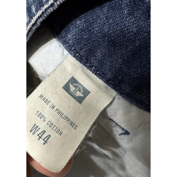 Vintage Men’s DOCKERS Khakis two-pleat denim shorts Plus sz W44 Adjustable Y2K - Picture 5 of 7